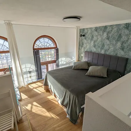 Mini Loft Lido With Own Sunny & Private Garden Апартаменти